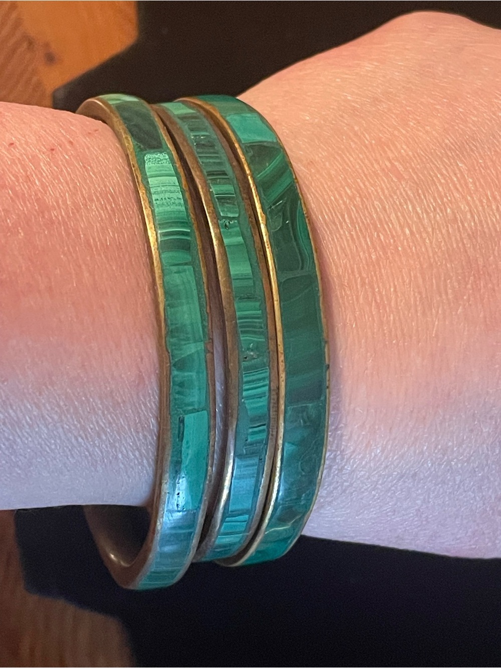 Set Of 3 Brass Green Malachite Stone Inlay Bangle Bracelets. Vintage. 7.5 Inch